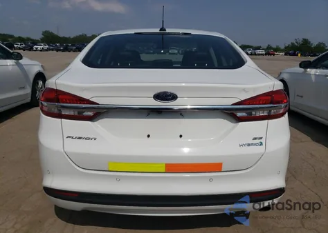 2018 Ford Fusion Se Hybrid z USA, uszkodzony, nr VIN 3FA6P0LU6JR118744